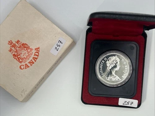1976 Canada Silver Dollar (1971-Present) — photo from the most recent tracked eBay sale