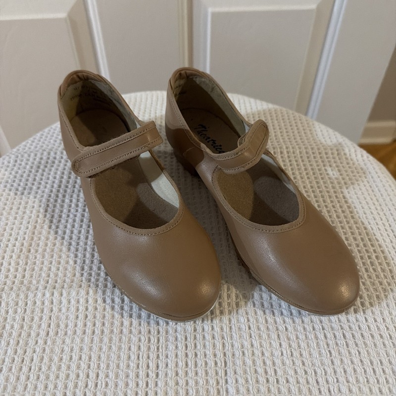 Girls Theatricals Beige Tap Shoes 4 M C2 65