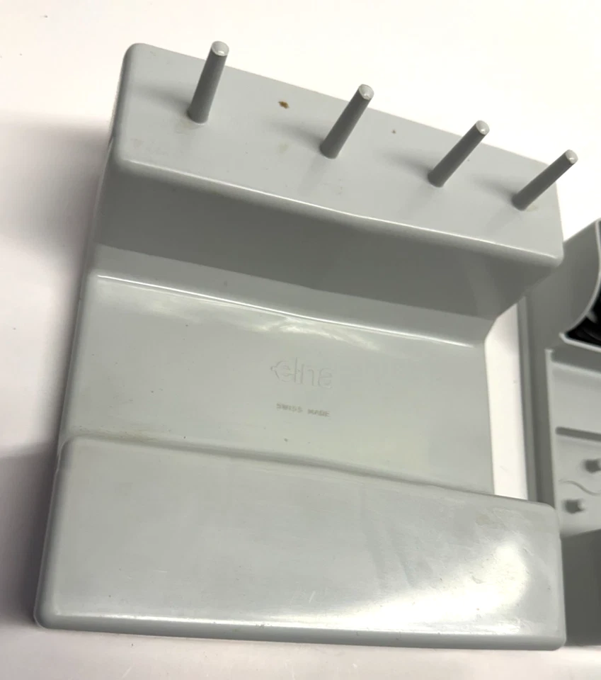 Vintage - Elna 62C Sewing machine Accessory Box with Supplies - Image 2 of 4