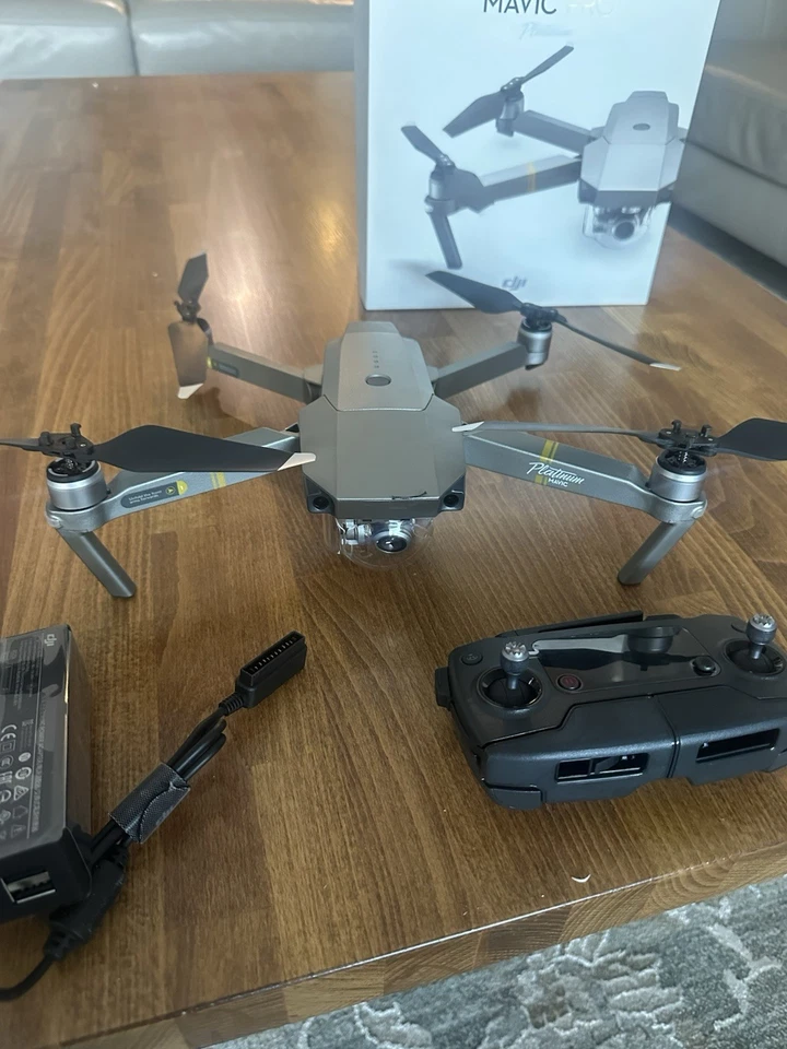 Paquete Mavic Pro Platinum DJI con gafas, mochila y accesorios nuevo sin caja Foto 4 de 4