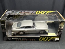 AUTOART 1/18 JAMES BOND COLLECTION 007 ASTON MARTIN DB5 DIECAST