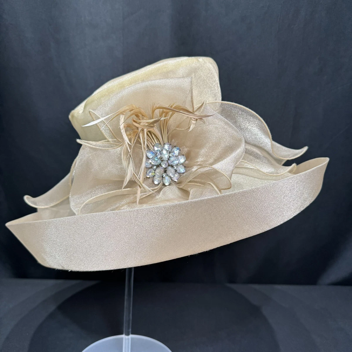 Vintage Donna Vinci Couture Hat Champagne gold feathers bow ribbon Church Derby Vintage Donna Vinci Couture Hat Champagne gold... | Depop main image 3
