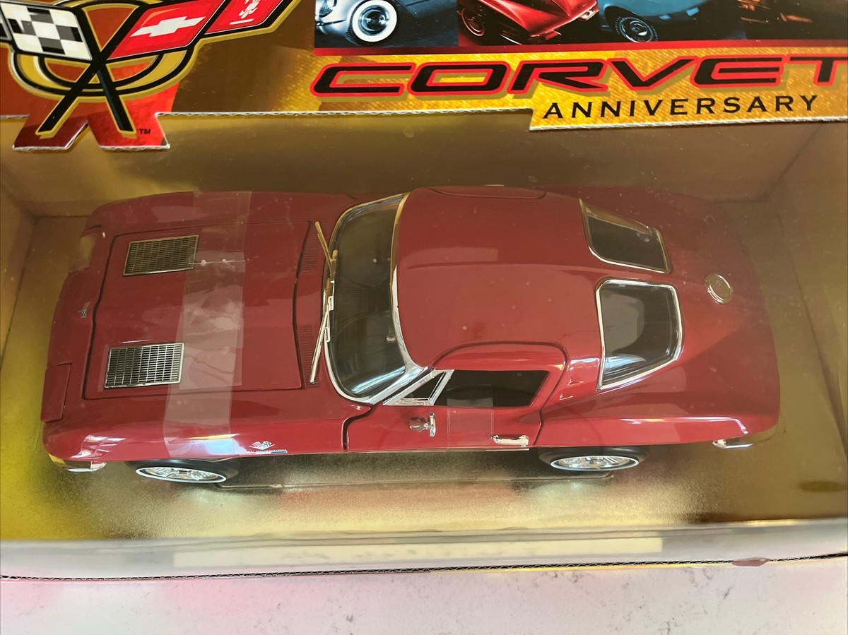 ERTL American Muscle 1963 Red Corvette 50th Anniversary,1:18 Die