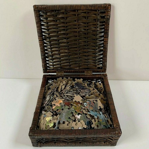 Thomas Kinkade Cobble Stone Mill Home An Heart 550 Piece Puzzle in Wicker Basket - Picture 4 of 5
