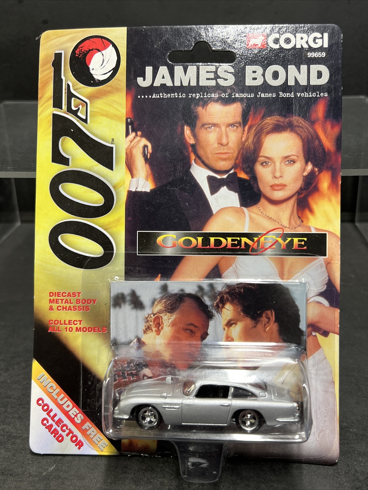DIE CAST CORGI JAMES BOND 007 99659 GOLDENEYE INCLUDES COLLECTOR CARD.