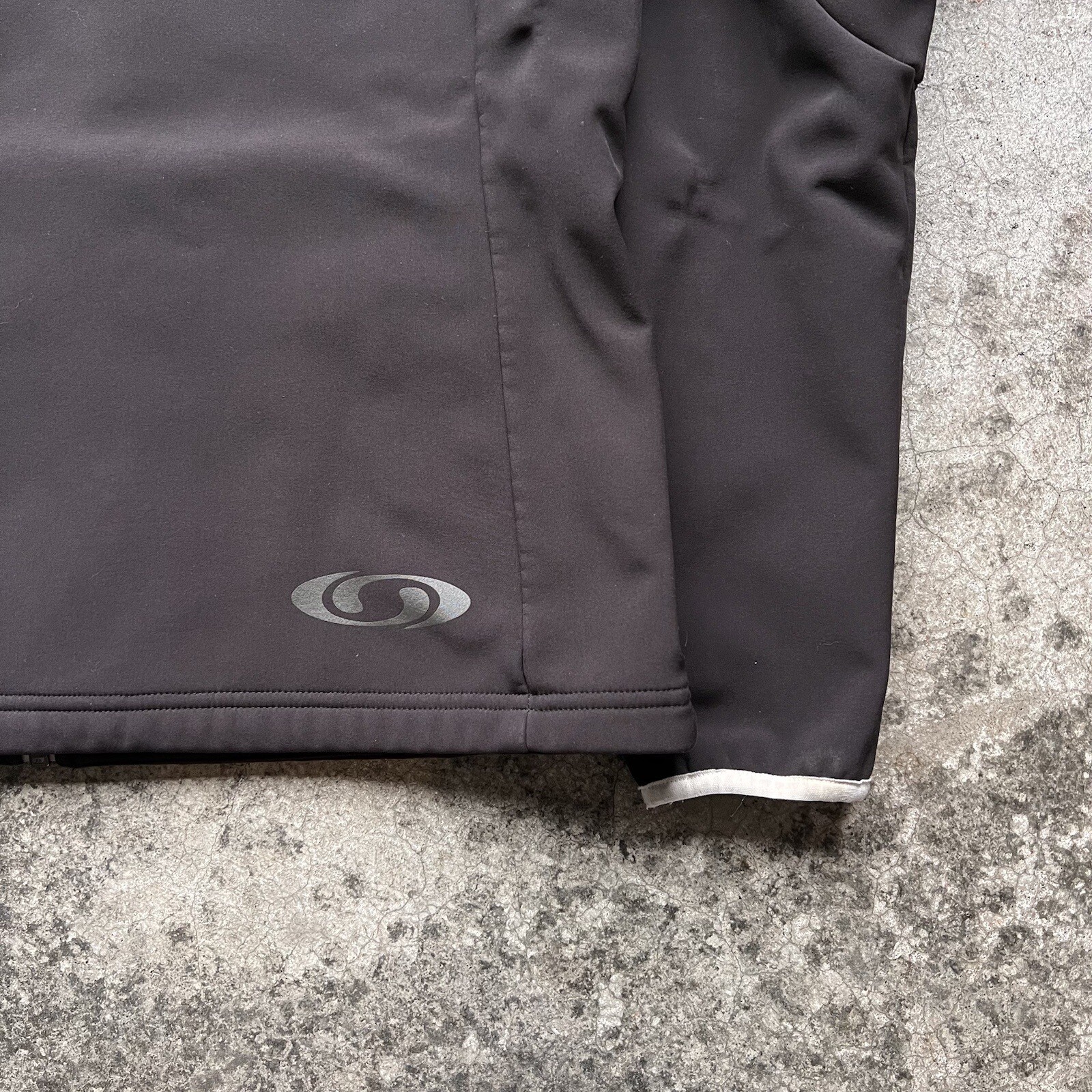 Giacca morbida Salomon con cerniera da donna taglia media nera solida