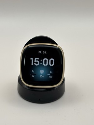 Fitbit Versa 3 Smartwatch Gold/Schwarz | funktioniert einwandfrei | ohne Zubehör