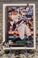 2025 Topps Update Series #US86 Yankees Legends Unite Aaron Judge