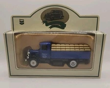 VINTAGE Lledo Chevron Standard Oil 1934 Exploration Die-cast Metal Replica Truck