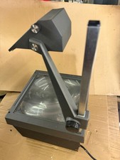 BELL & HOWELL MODEL 3890 A STILL PICTURE PROJECTOR