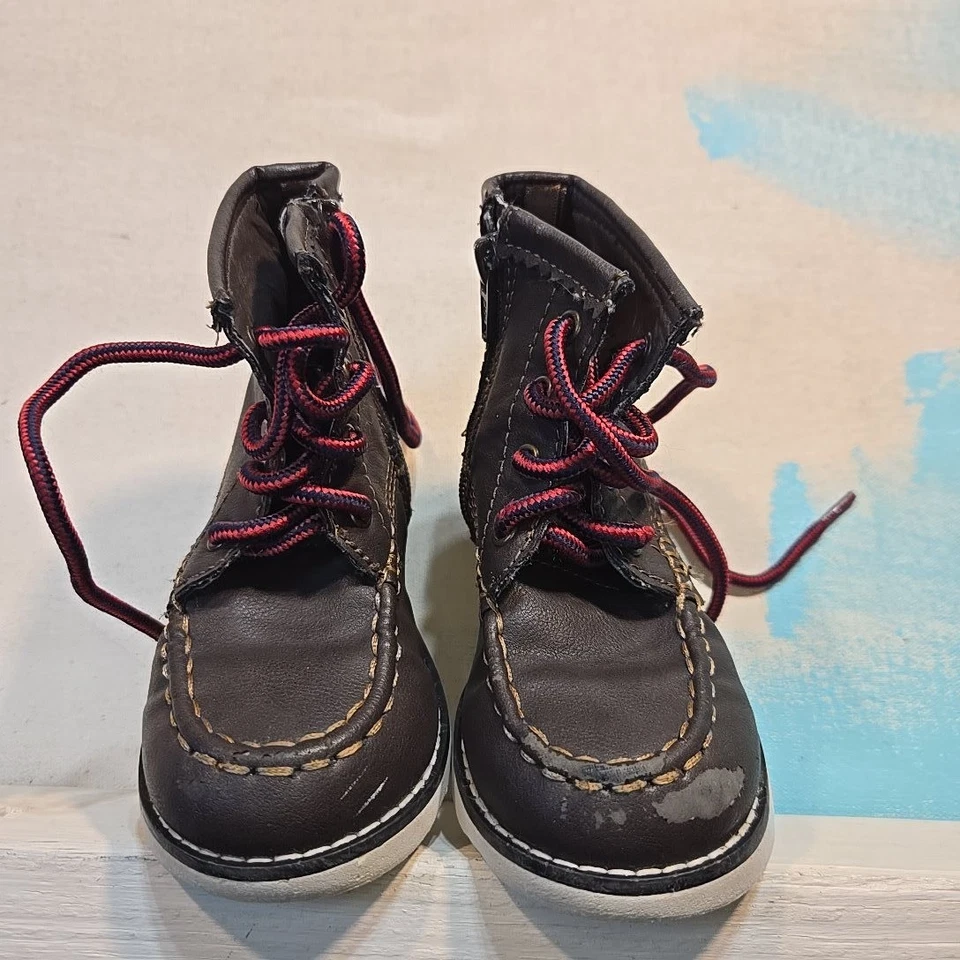 Botas con cordones Baby Gap Kids 7 marrón sin usar, puntera, cordones rojos, cremallera lateral, suela de cuero sintético Foto 4 de 4