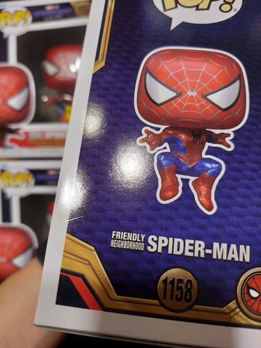 Funko Pop Friendly Neighborhood Spider-Man No Way Home #1158 METALLIC HOT TOPIC - Picture 8 of 10