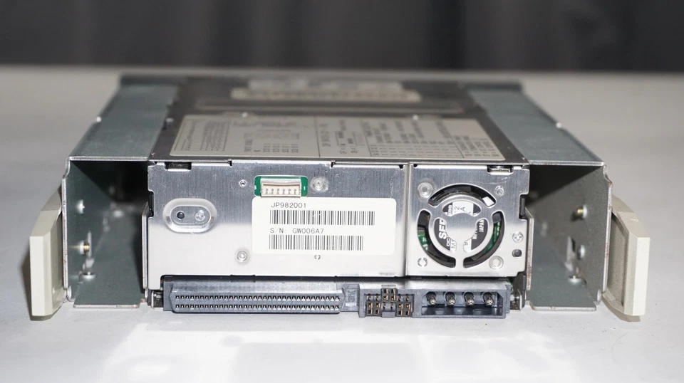 BLACK SEAGATE STA150000W 70002600-001 25GB/50GB AIT-1 SCSI LVD/SE TAPE DRIVE - Image 4 of 4