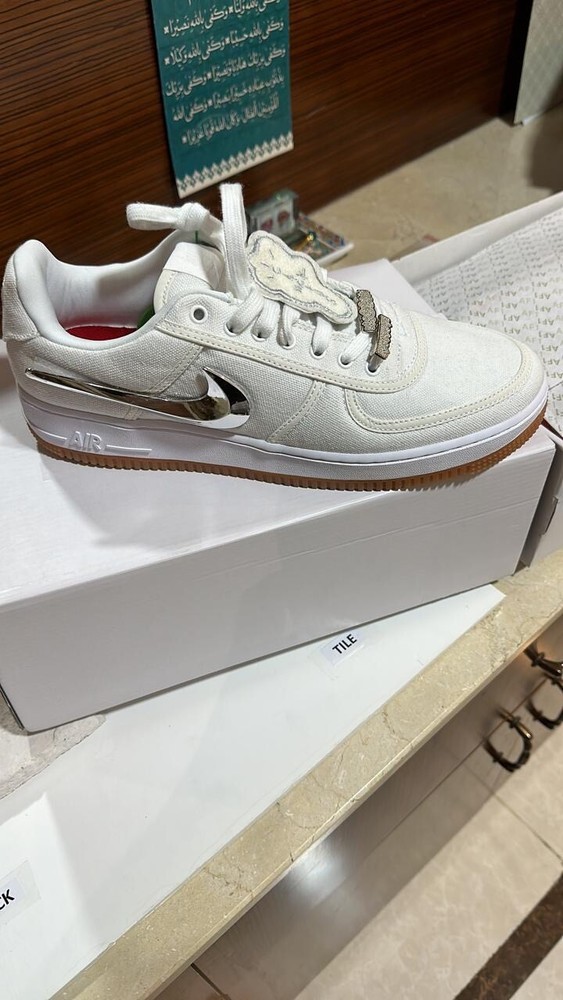 Repilca Travis Scott Sails