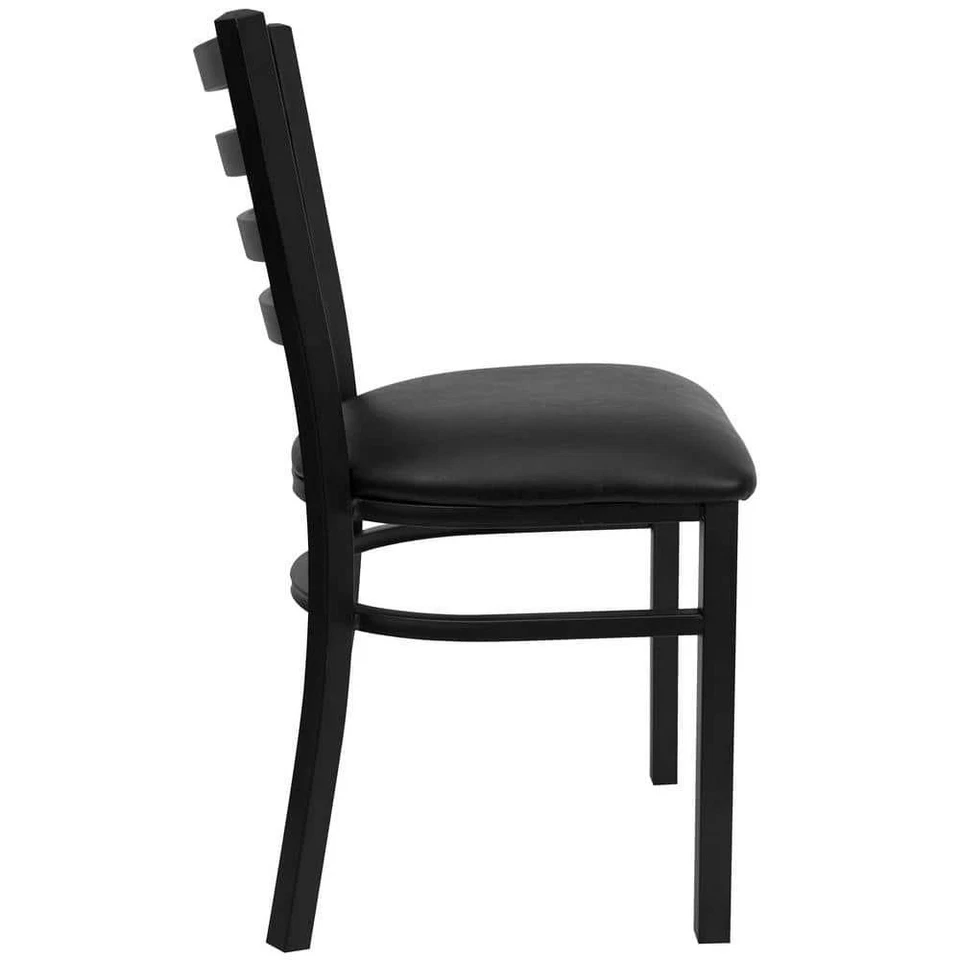 Silla de restaurante Flash Furniture 32,25 x 16,5 x 17" respaldo de escalera negro con asiento de vinilo Foto 2 de 4