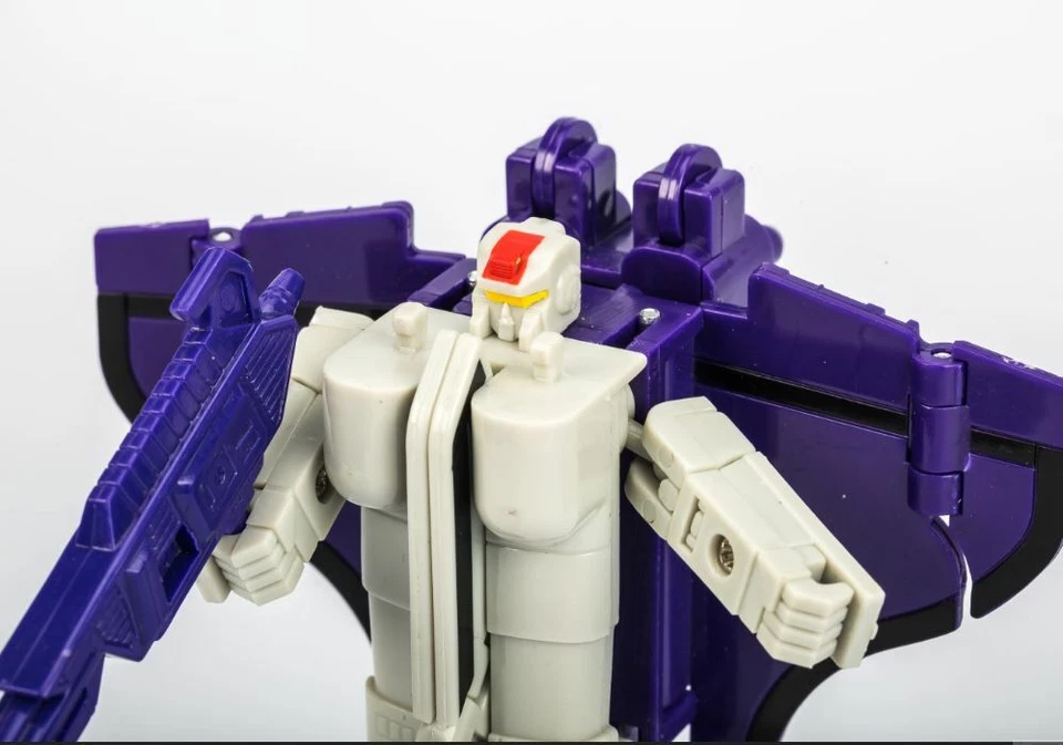 Transform G1 Astrotrain reissue brand new action figure MISB Gift - Image 3 of 4