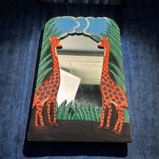 Specchio da parete giraffa legno intagliato vintage Pier 1 dipinto a mano arte indonesiana 18"