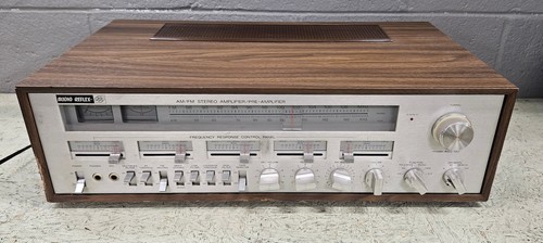AGS Audio Reflex AGS-152 - Powers On - AM/FM working - Includes Manual