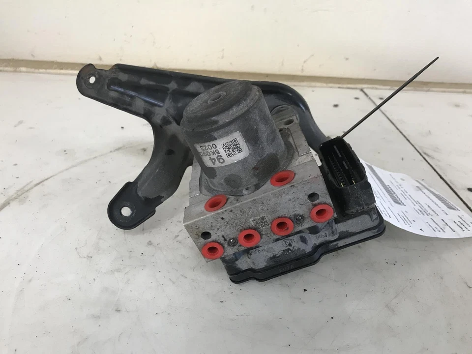 Used ABS Modulator fits: 2015 Honda Accord Modulator Assembly Sdn 2.4L AT CVT LX - Изображение 2 из 4