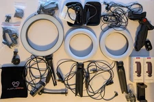 lot of streaming/podcasting/influencer/vlogger ring lights, microphones & mounts