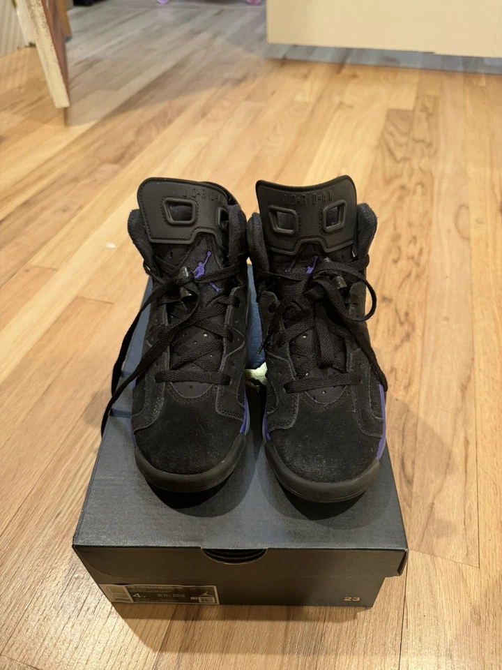 Jordan Retro 6 Aqua Kids Size 4y - Image 3 of 4