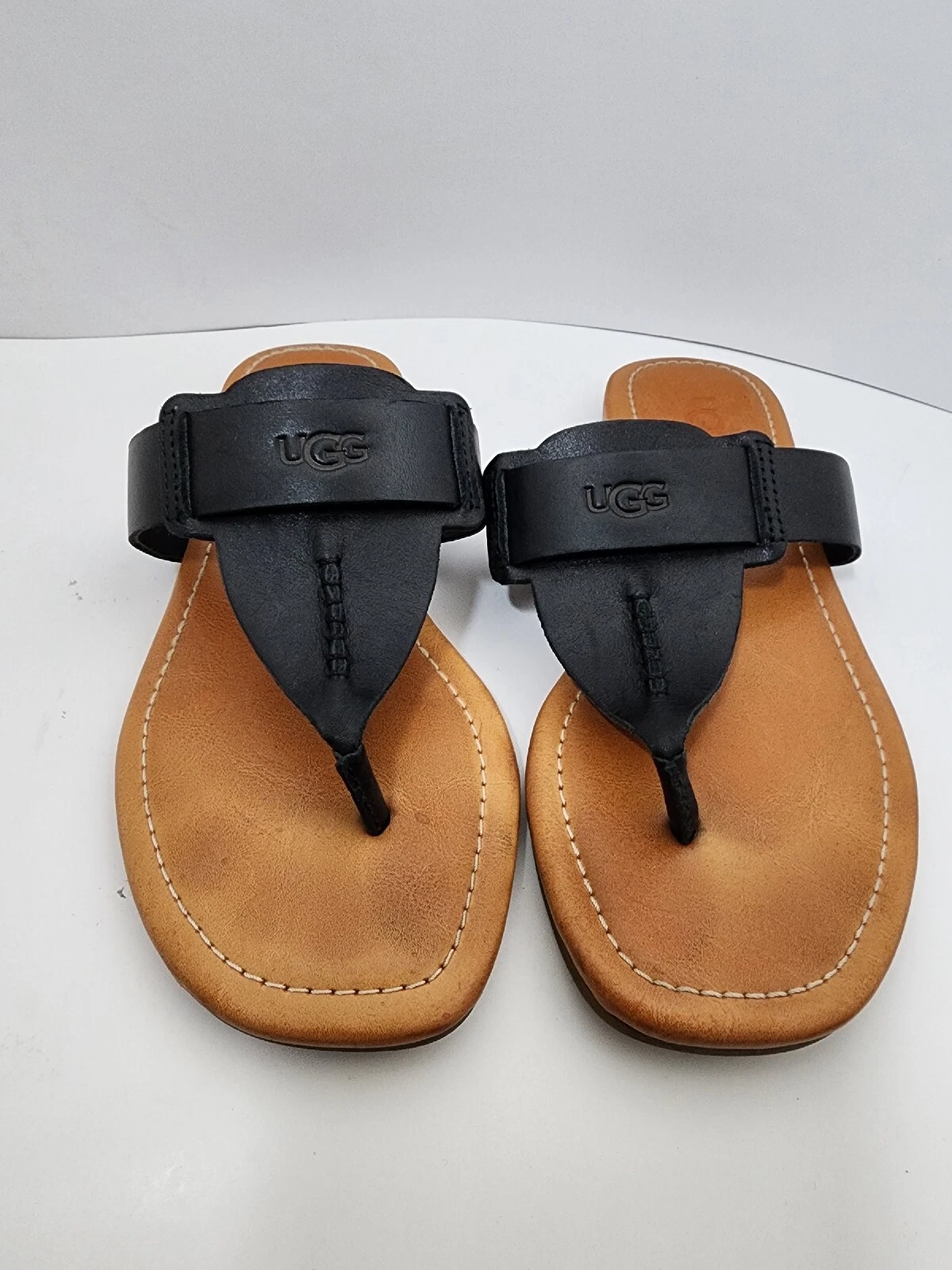 UGG sandali piatti da donna Gaila colore nero taglia 5 5 plantare in pelle schiuma resistente