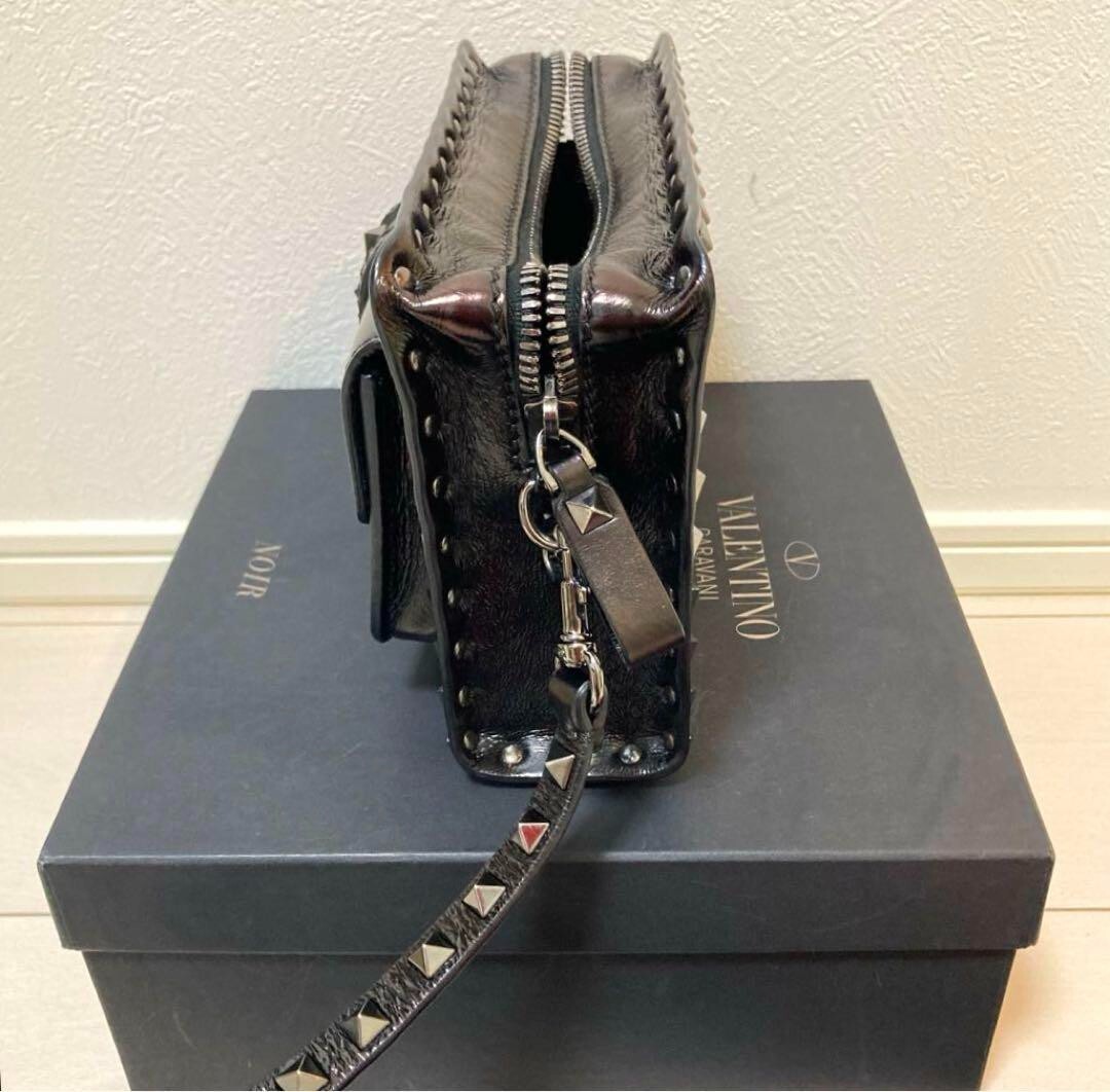 VALENTINO GARAVANI Shoulder Bag Black Rockstud Leather From VALENTINO GARAVANI Shoulder Bag Black Rockstud Leather From