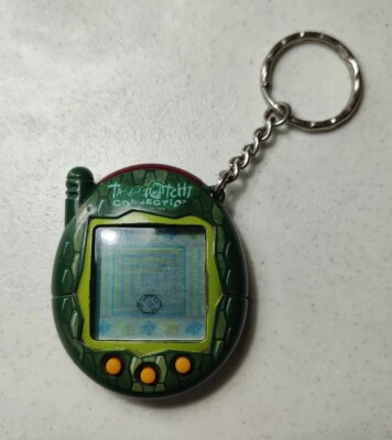 TESTED WORKING Tamagotchi Connection v3 Green Reptile Scale Skin
