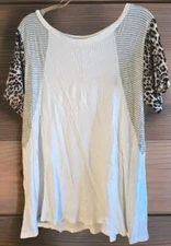 New 143 Story by Line Up  Leopard Striped Short Sleeve X LARGE XL