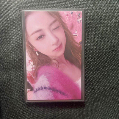 LE SSERAFIM FEARLESS JAPAN Weverse Store Lucky Draw Official Photo
