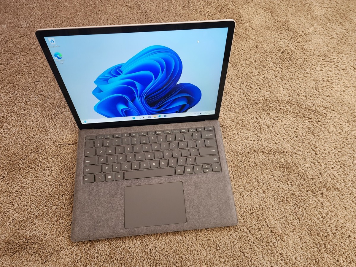 Surface Laptop 4 - 13.5” Touch-Screen AMD Ryzen 5, 8GB SSD Surface Laptop 4 - 13.5” Touch-Screen AMD Ryzen 5, 8GB SSD