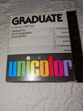Unicolor Graduate 4 ounce Cat No 815