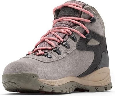 Women's Newton Ridge  Plus Waterproof Amped Hiking Boot US Size 9