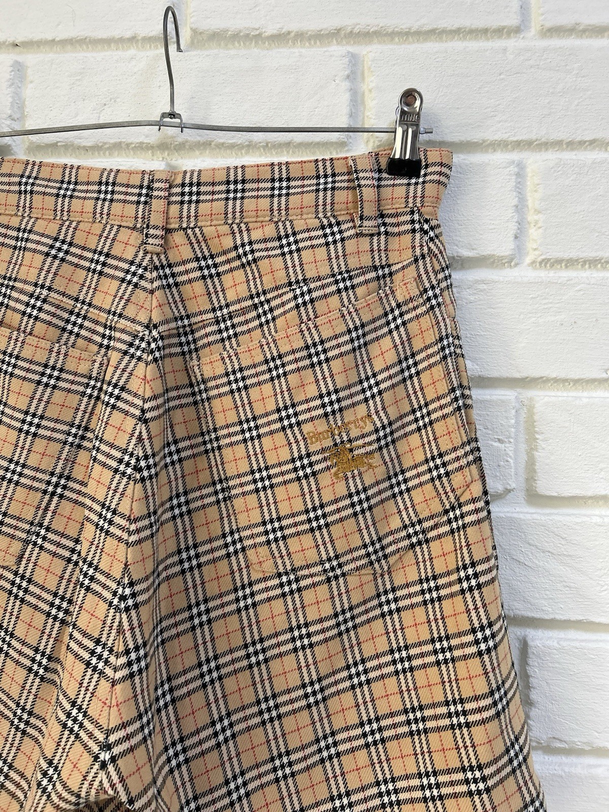 Vintage Burberry’s Nova Check Beige Shorts Size 28 Rare Luxury image 6