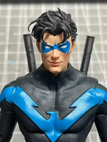 Figura de acción Mcfarlane ajuste tallado cabeza Dick Grayson pintada Nightwing 1/12 - Imagen 2 de 10