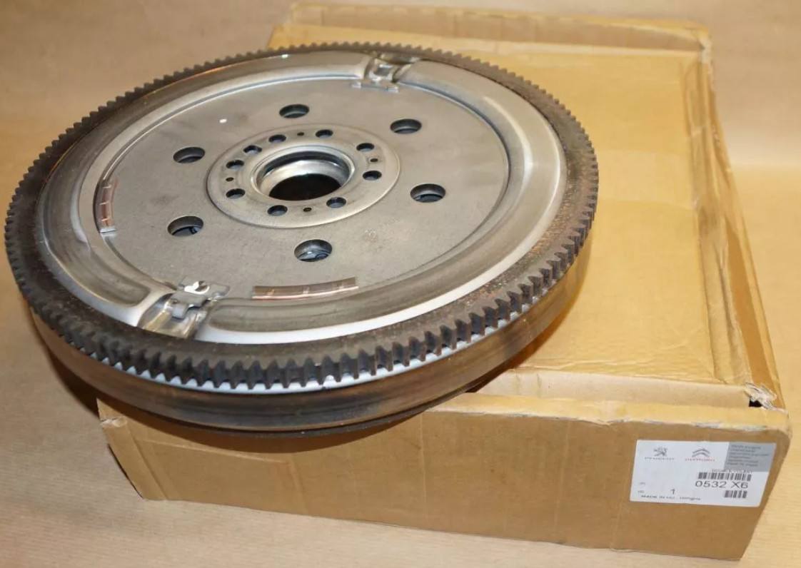 Volant double masse 0532.X6 de haute précision pour transmission C4 Picasso I 2.0HDi