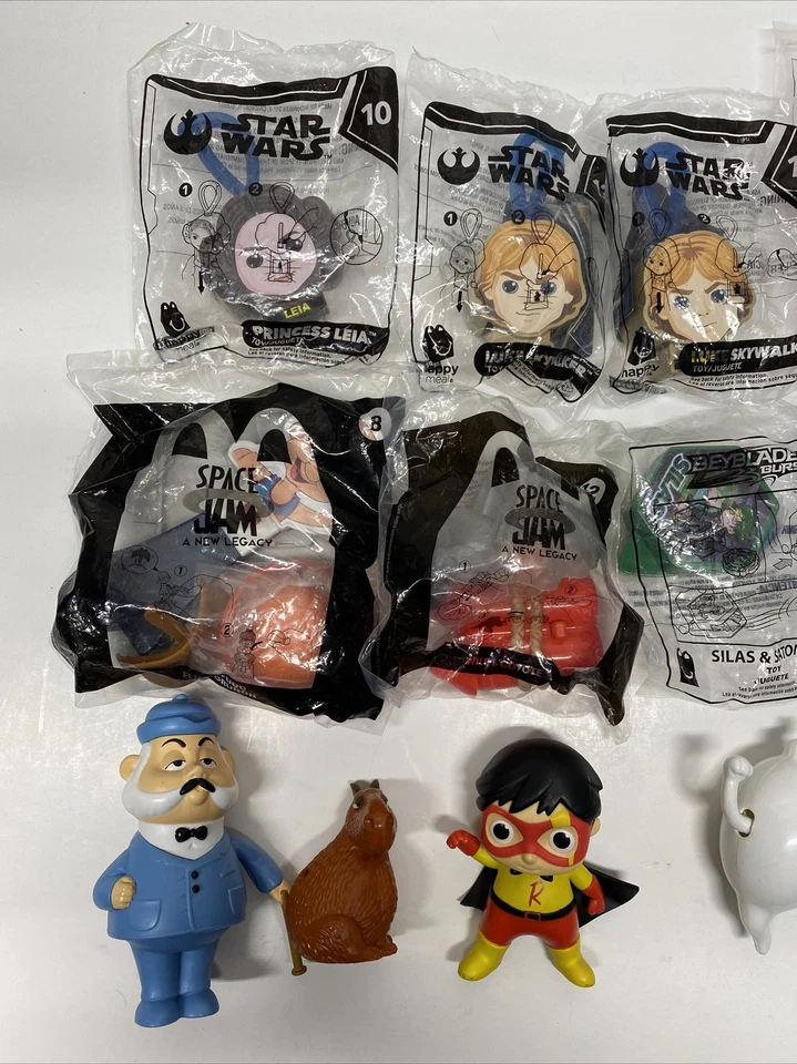 Lote de 13 Juguetes McDonald’s Burger King Happy Meal Star Wars Space Jam Beyblade Foto 2 de 3