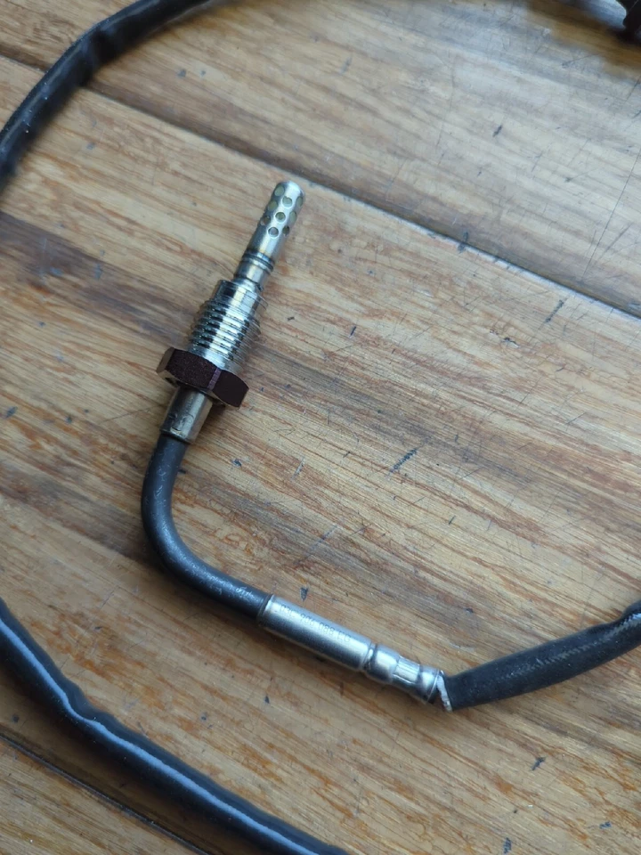 Sensor Volkswagen Beetle TDI 2013-2014 (conector beige) 03L-906-088-EG OEM Foto 3 de 4