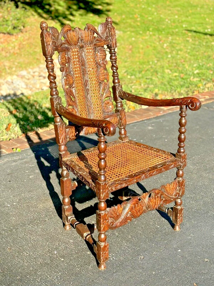 Sillón tallado Carlos II siglo XVII--Envío disponible Foto 3 de 4