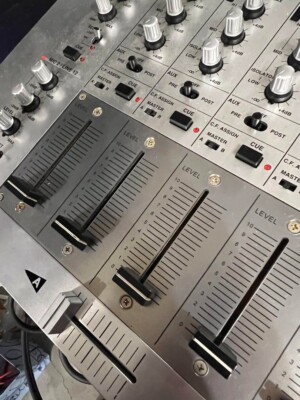 Vestax PMC-500 DJ Mixer Professional Mixing Controller