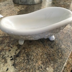 VINTAGE FLOWER CERAMIC CLAWFOOT BATHTUB SOAP  DISH RETRO