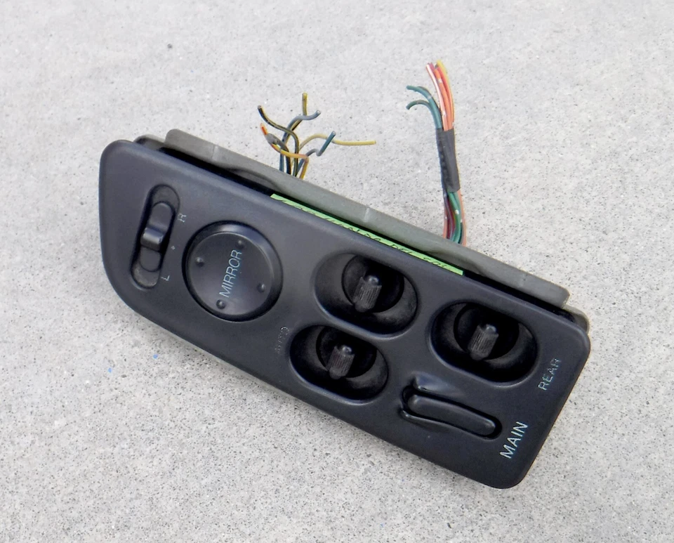 MULTIINTERRUPTOR PUERTA CONDUCTOR, ventanas, espejos retrovisores, Honda Civic del Sol 1994 '93-'98 Foto 3 de 4