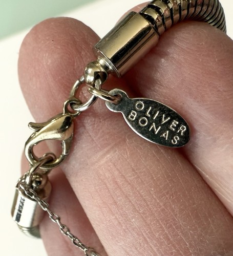 Oliver Bonas UK Ogromny dwukolorowy matowy czarny dysk okrąg wisiorek oświadczenie naszyjnik - Zdjęcie 9 z 11