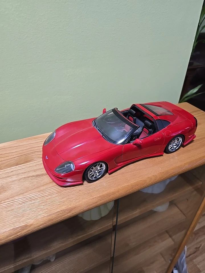 AUTOart Corvette CALLAWAY C12 SUPER CAR Rojo Escala 1/18 Diecast. Foto 4 de 4