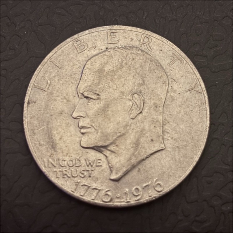 RARE ERROR BICENTENNIAL 1776-1976 Eisenhower Liberty Bell Moon One Dollar Coin