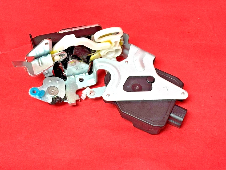 Actuador de cerradura de puerta DLA-714 para 01-05 Kia Rio trasero izquierdo Foto 3 de 4