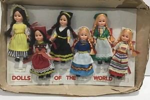 Eyes Blink 5.5” France Germany EUC 