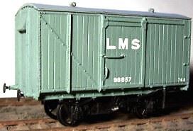 LMS 12ton belüfteter Van (D1676) Cambrian C92