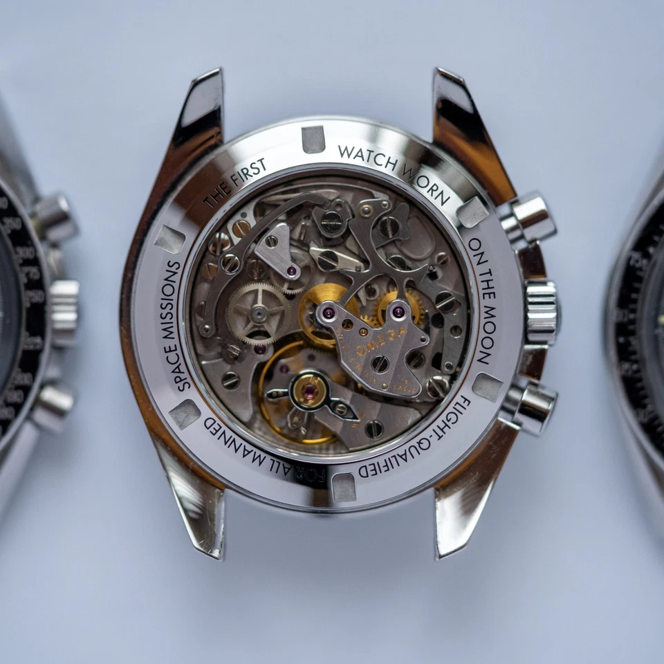 Fondo de caja de exposición Spiralwinder zafiro grabado para Omega Speedmaster Foto 3 de 4