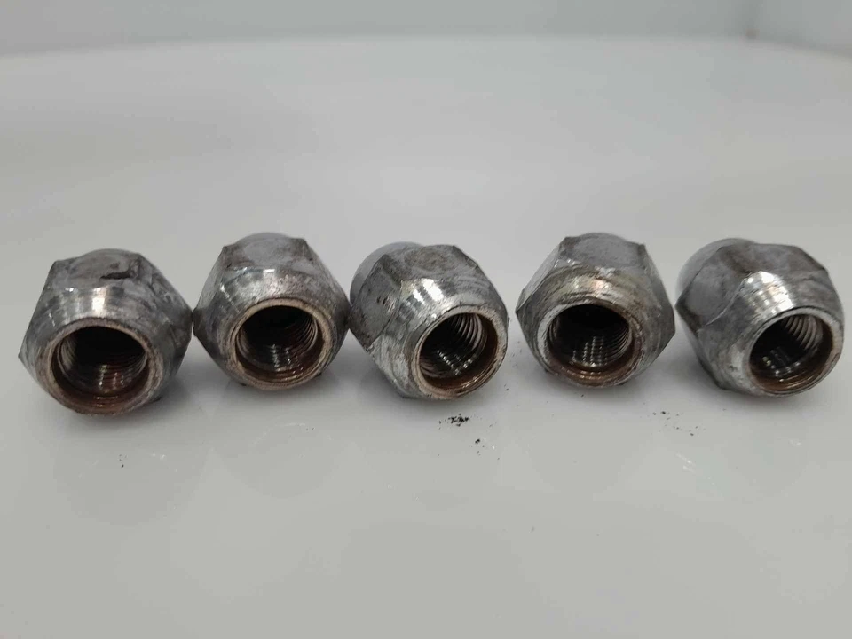 Juego de cinco tuercas de rueda cromadas Nissan 40224-ZP50A Altima Armada Frontier Juke Foto 2 de 2